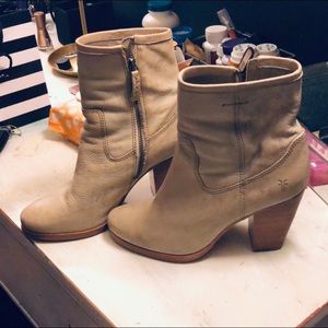 GREY FRYE BOOTS WITH HEEL